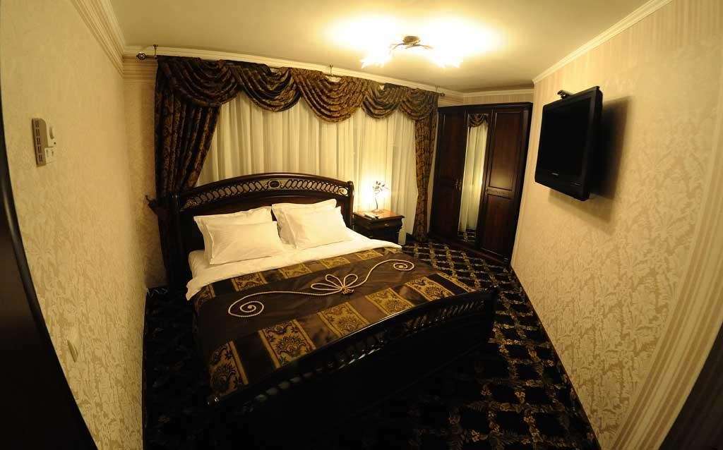 Hotel Mir Rivne Szoba fotó
