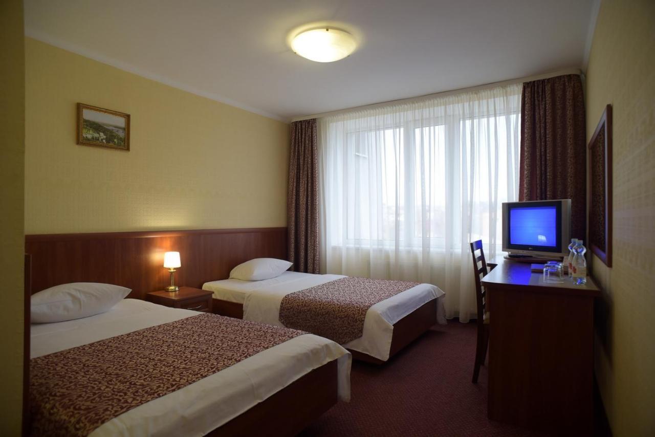 Hotel Mir Rivne Kültér fotó